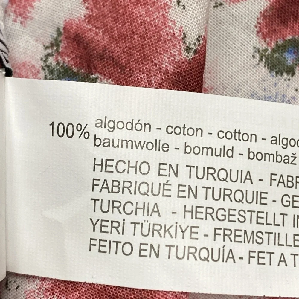 🌹NWOT. Zara Cotton Floral Print Bandana.